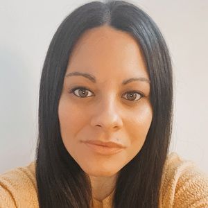 Meet your Posher, Cheri